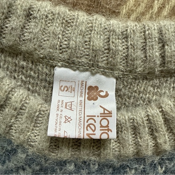 Vintage Alafoss Icewool Crewneck Sweater Pure New Wool Size Small Iceland - Picture 6 of 6